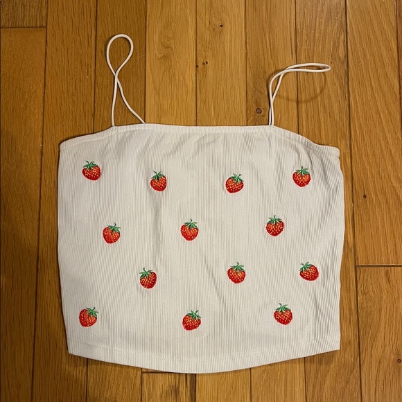 Ardene Tops - Cropped white strawberry print spaghetti strap tank top